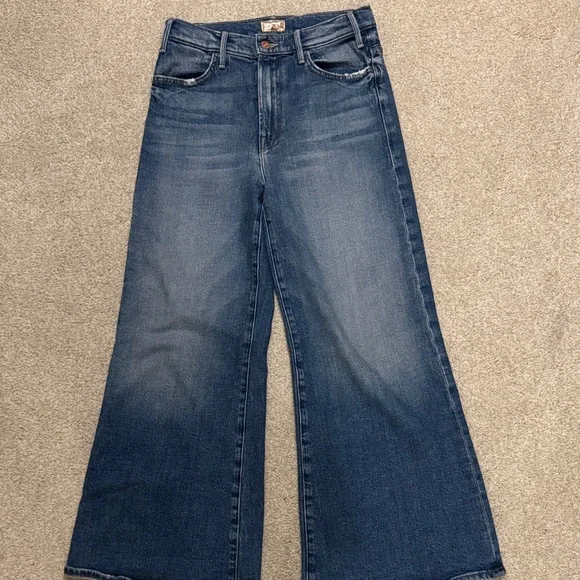 Classic Denim Wide-Leg Jeans - Picture 3 of 3